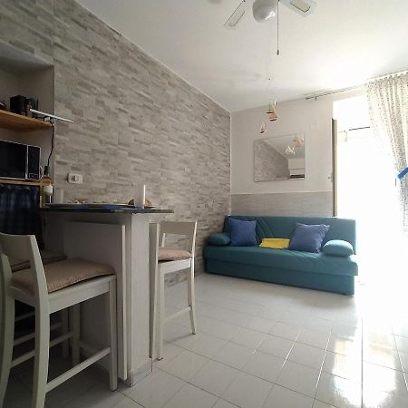 Via Marina 19 - Casa Sul Mare. Villa บุจแจร์รุ ภายนอก รูปภาพ