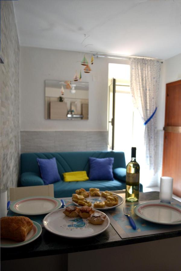 Via Marina 19 - Casa Sul Mare. Villa บุจแจร์รุ ภายนอก รูปภาพ
